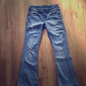 Silver brand distressed jeans size 27/31